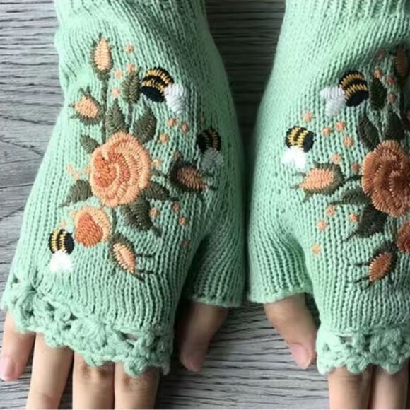 Knit Embroidered Flower Fingerless Gloves in Mint OSFA - Picture 2 of 3